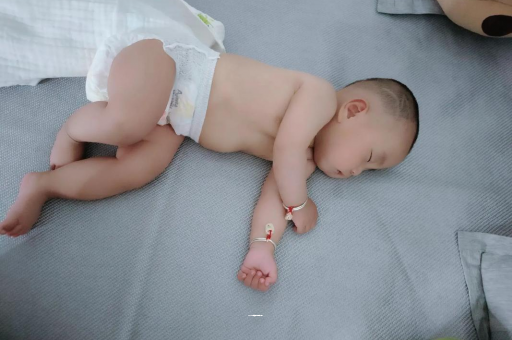 迁西宝宝发烧可以喝牛奶吗